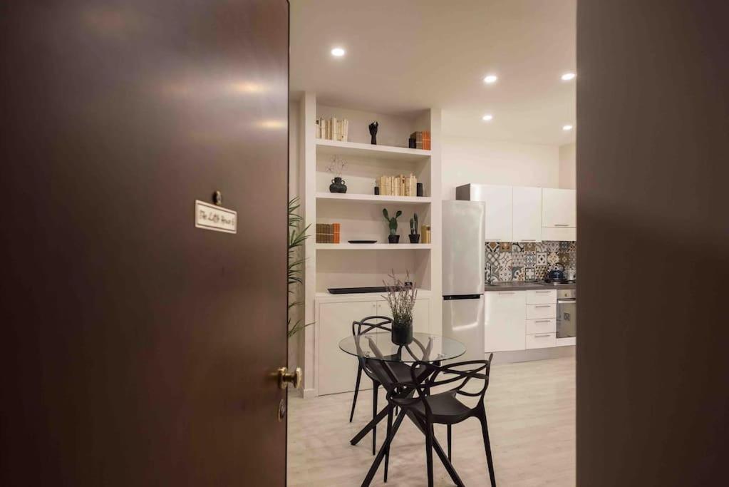 The Little House 6 - In The Heart Of Appartement Napels